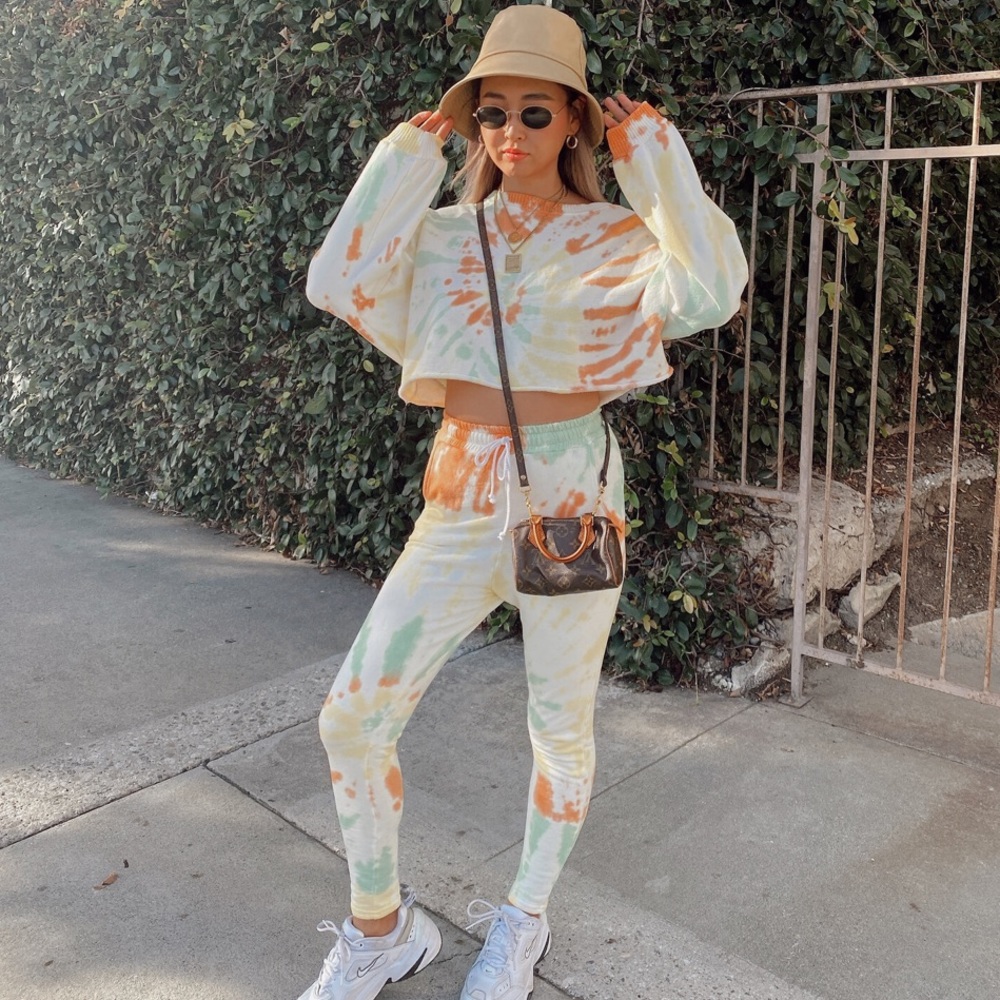 TIE DYE SET